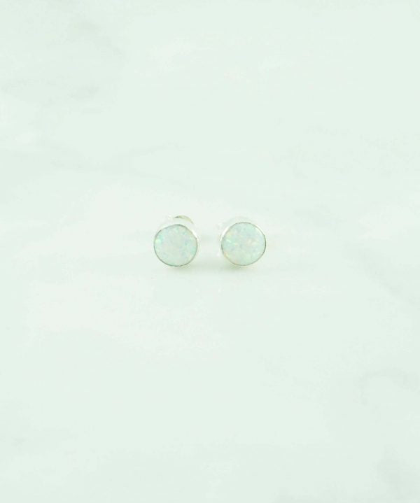 Opal 7mm stud