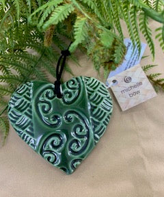 Ceramic Kōwhaiwhai Swing Heart Decoration