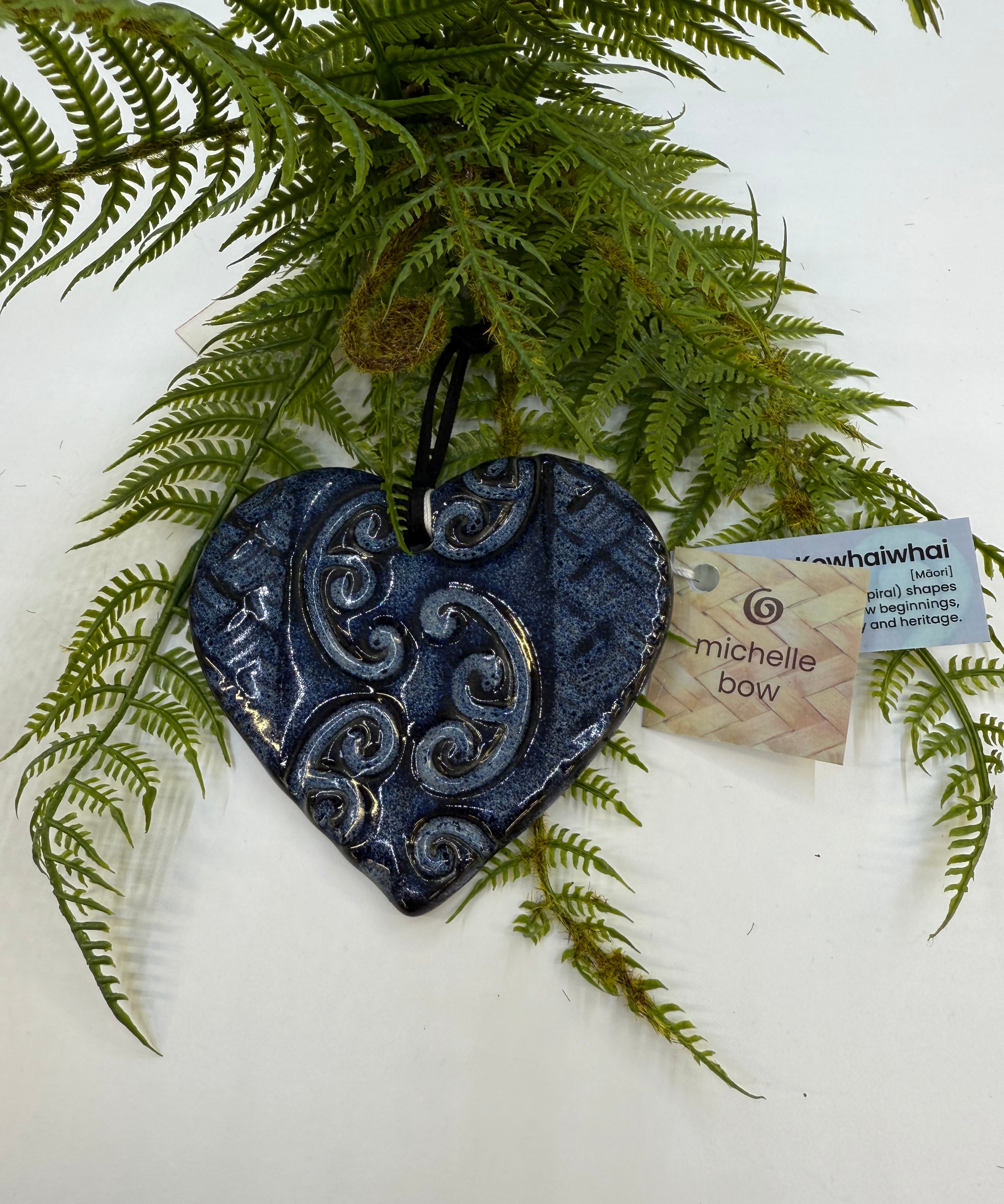 Ceramic Kōwhaiwhai Swing Heart Decoration