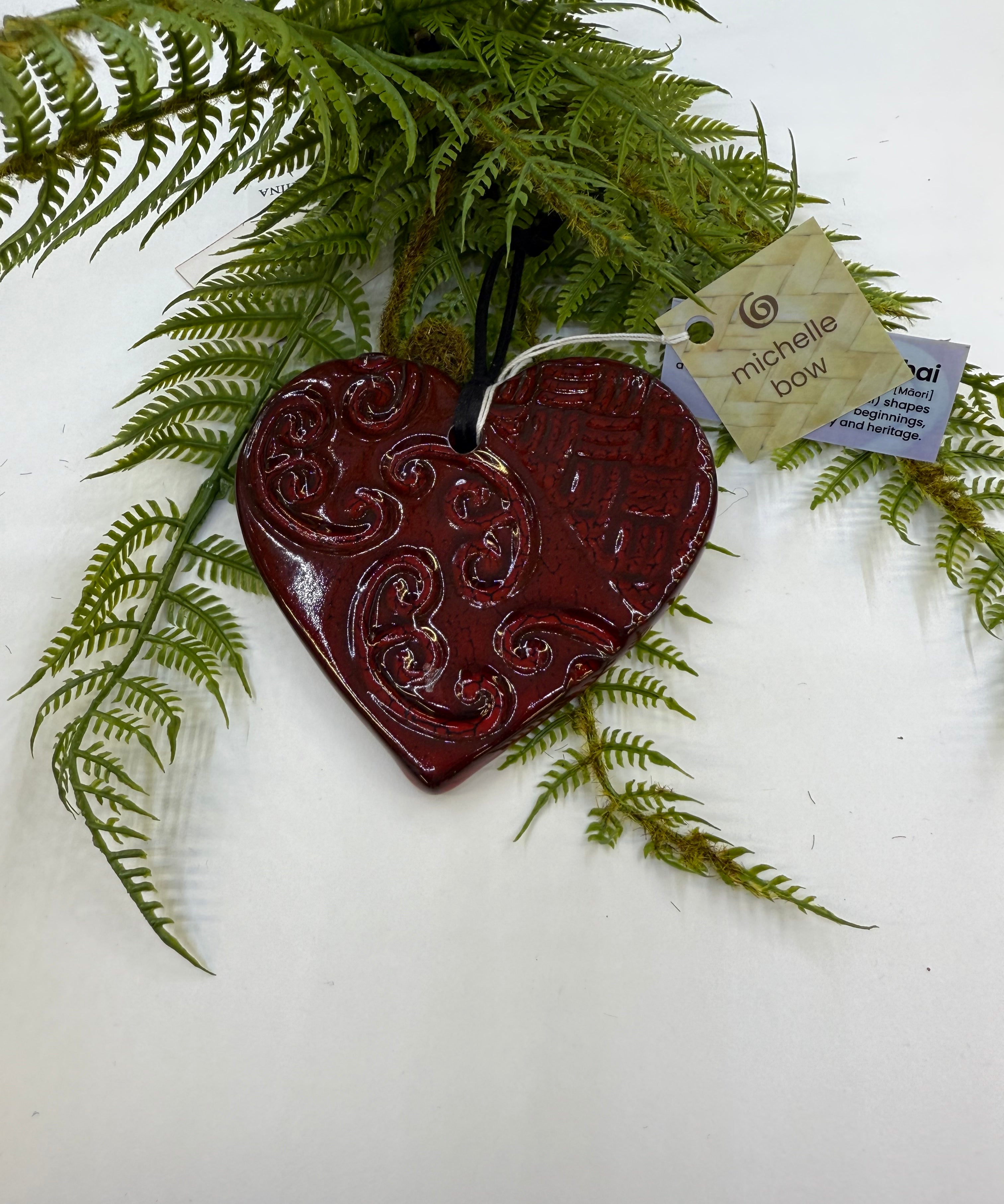 Ceramic Kōwhaiwhai Swing Heart Decoration