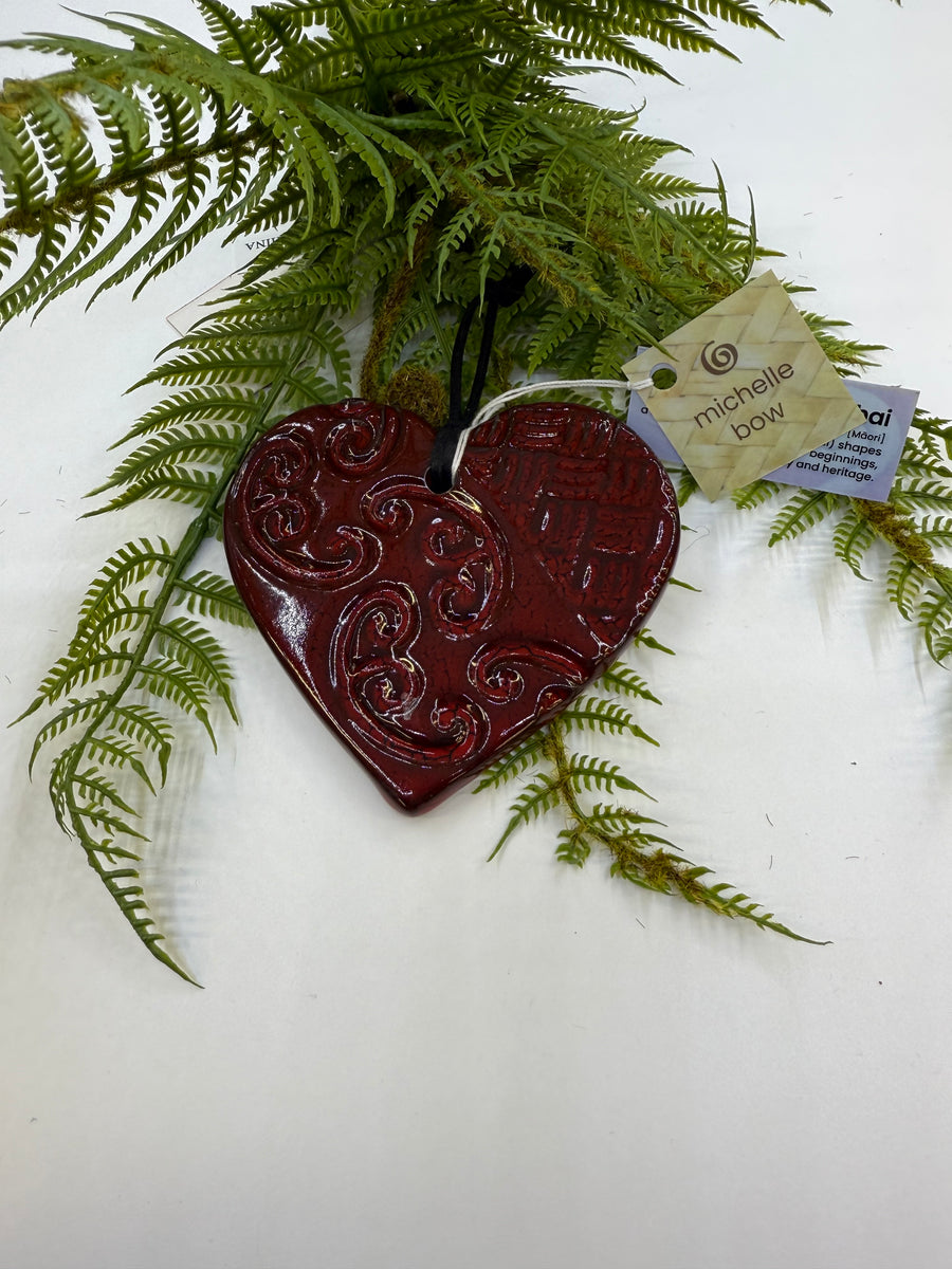 Ceramic Kōwhaiwhai Swing Heart Decoration