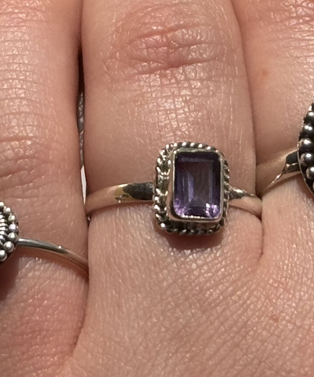Ring Amethyst 8x5mm faceted rectangle
