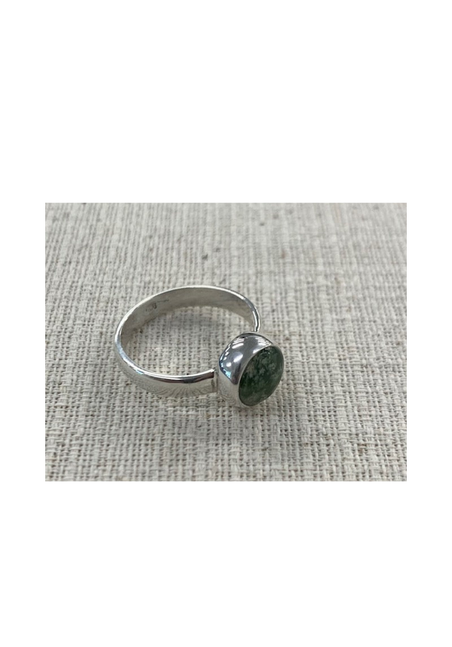 New Zealand Pounamu Ring set in Sterling Silver