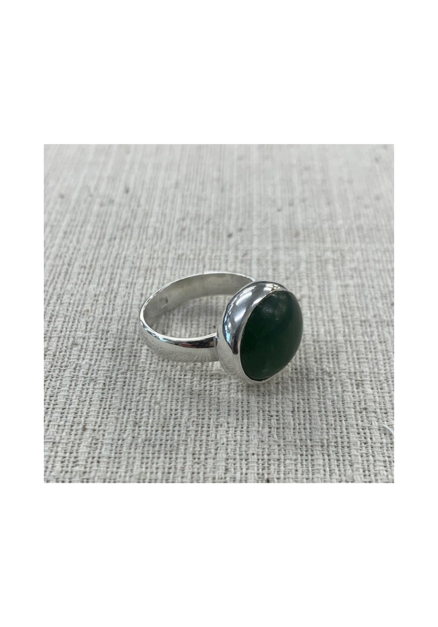 New Zealand Pounamu Ring set in Sterling Silver