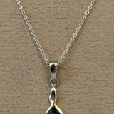 Pāua Pendant Teardrop Twist