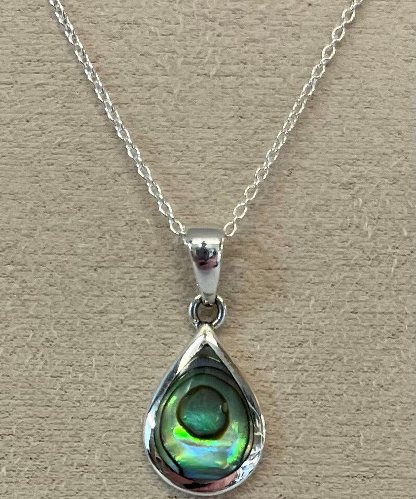 Pāua Pendant Teardrop