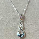 Pāua Pendant Triple Twist