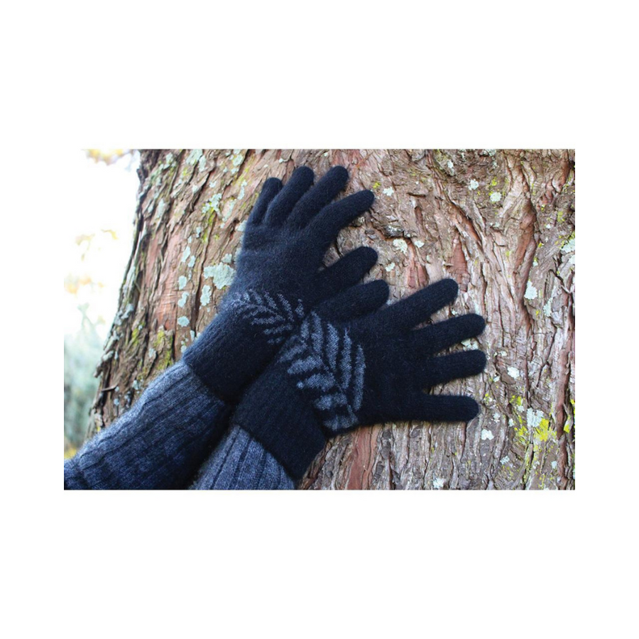 Lothlorian Possum Merino Fern Glove - Black / Charcoal